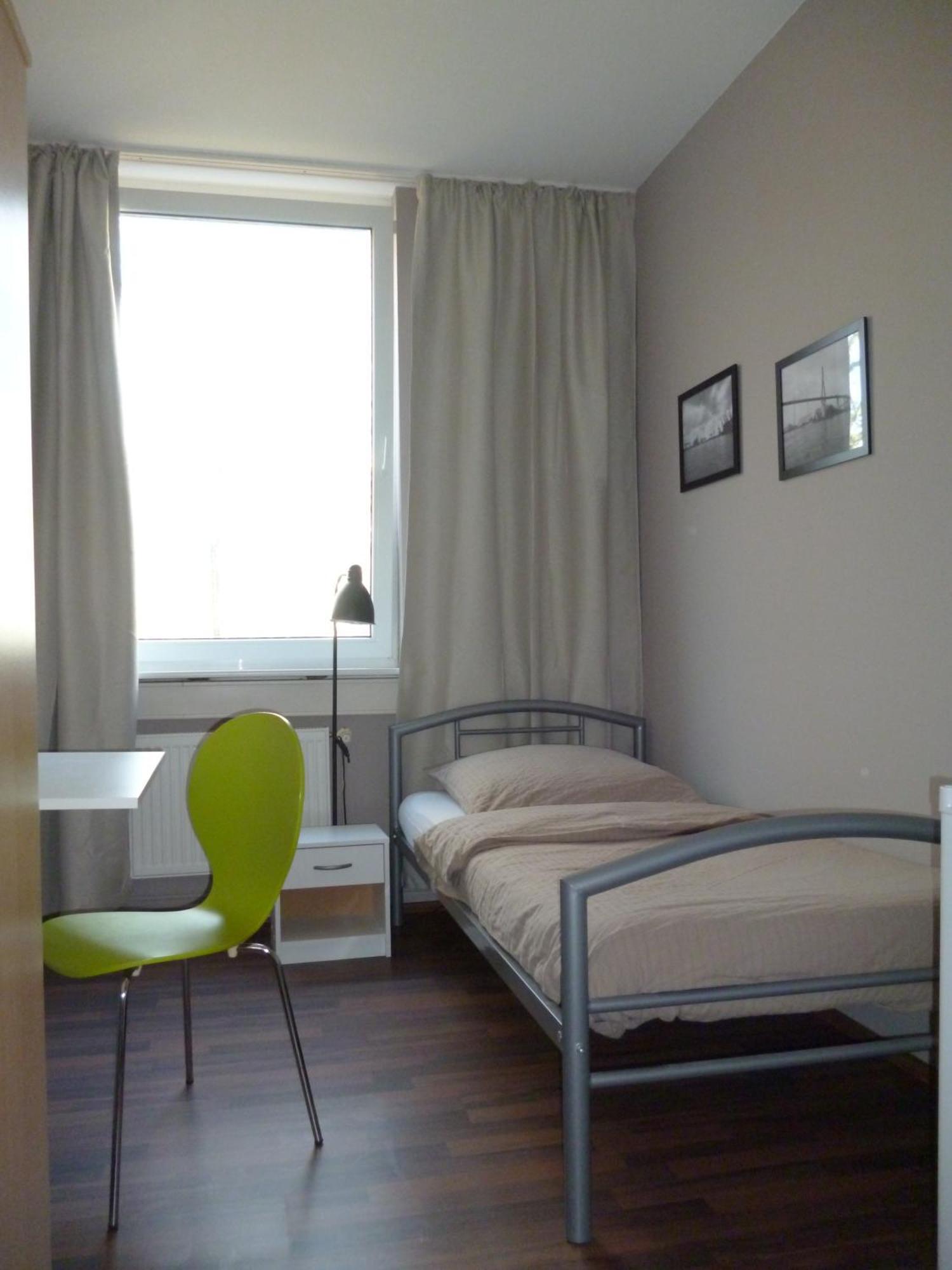 Bergedorf Haus 9 Hotel Hamburg Room photo